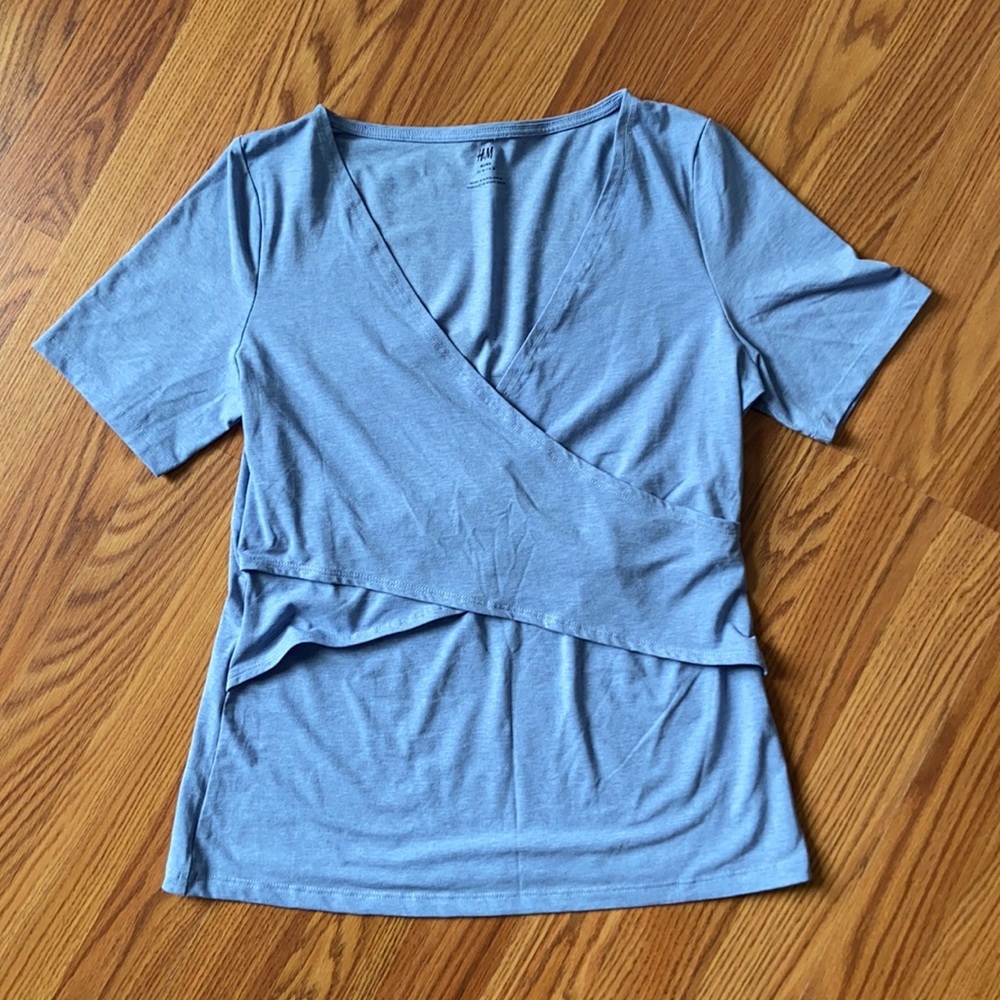 H&M Mama Nursing Shirt